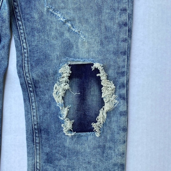 GUESS Slim Tapered Men's Jeans SZ 32 - Picture 3 of 9